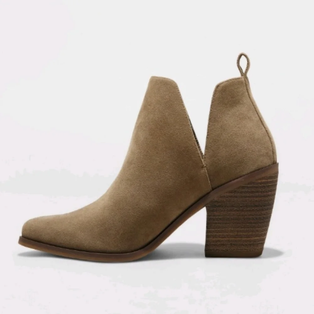 Universal Thread Debbie Boot - Picture 3 of 3